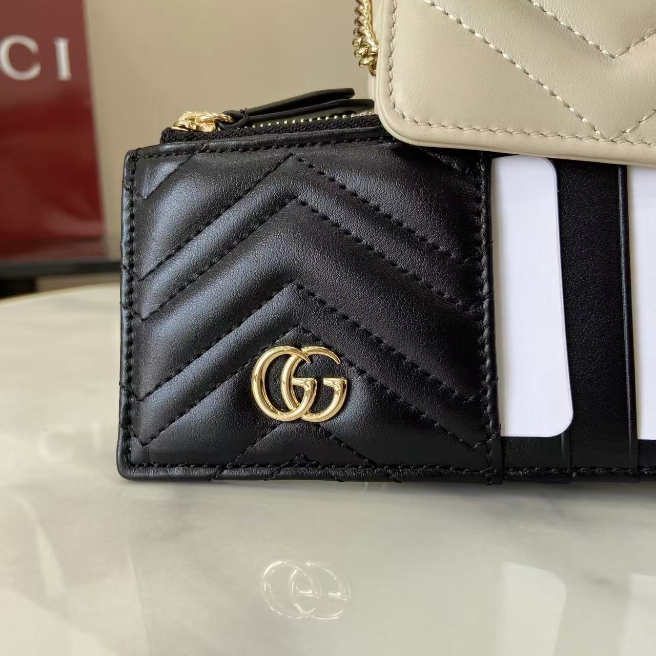 GG Marmont Mini Shoulder Bag