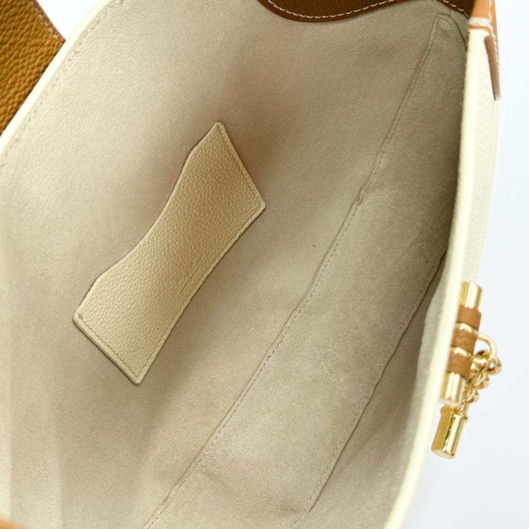 Loro Piana Bobbin bag