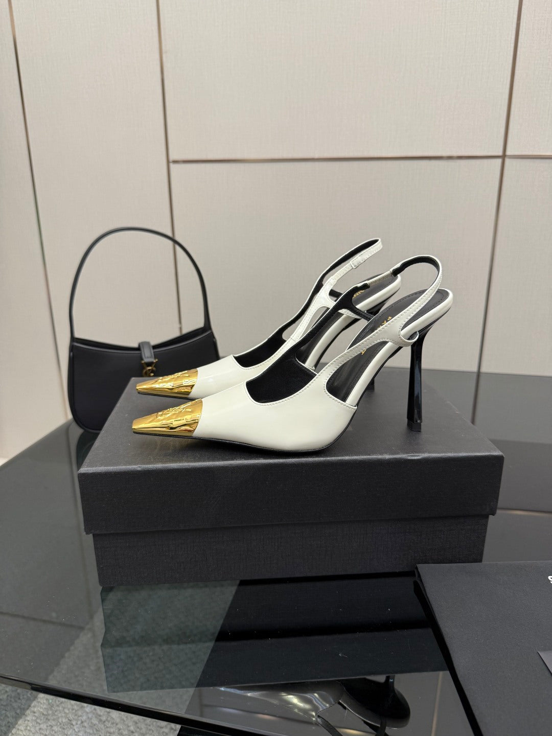 YSL SAINT LAURENT Jeanne Slingback Pumps
