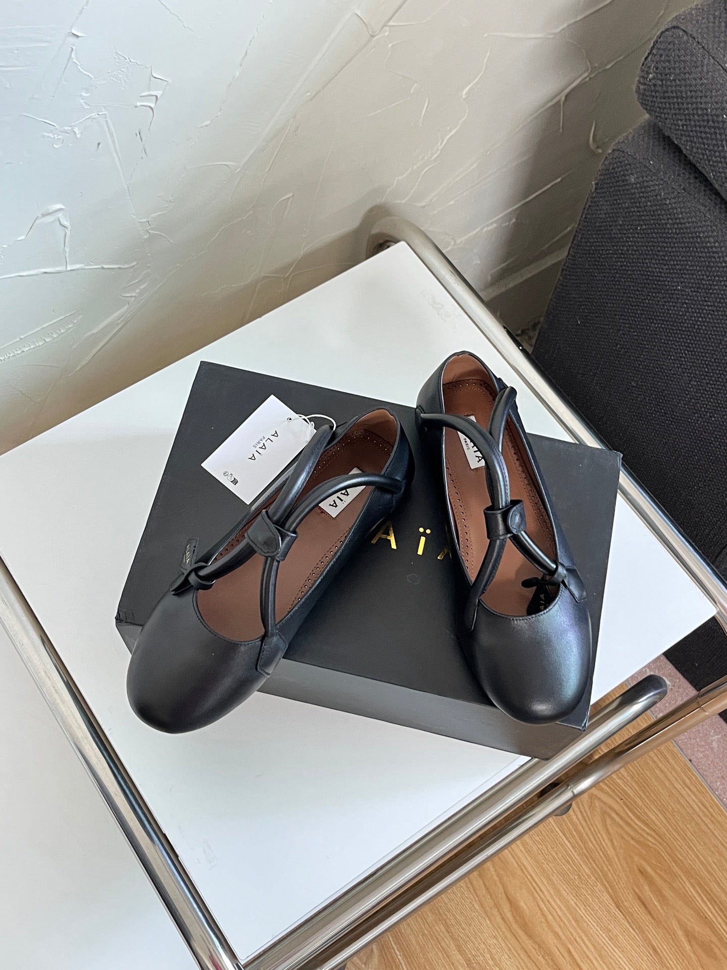ALAÏA Ballet Flats with Cross-Strap