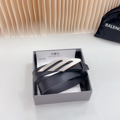 Balenciaga Hourglass M Buckle Belt
