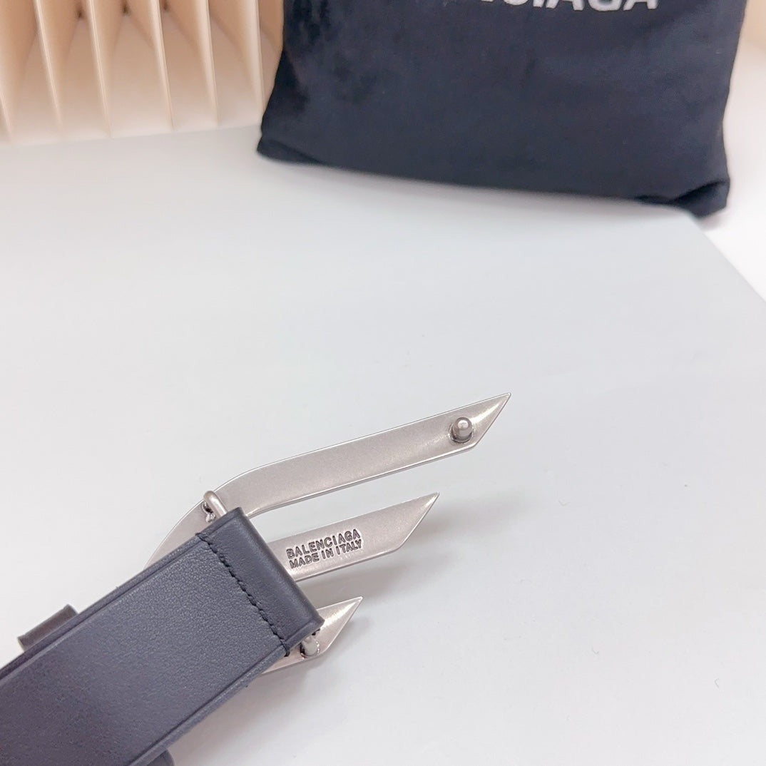 Balenciaga Hourglass M Buckle Belt