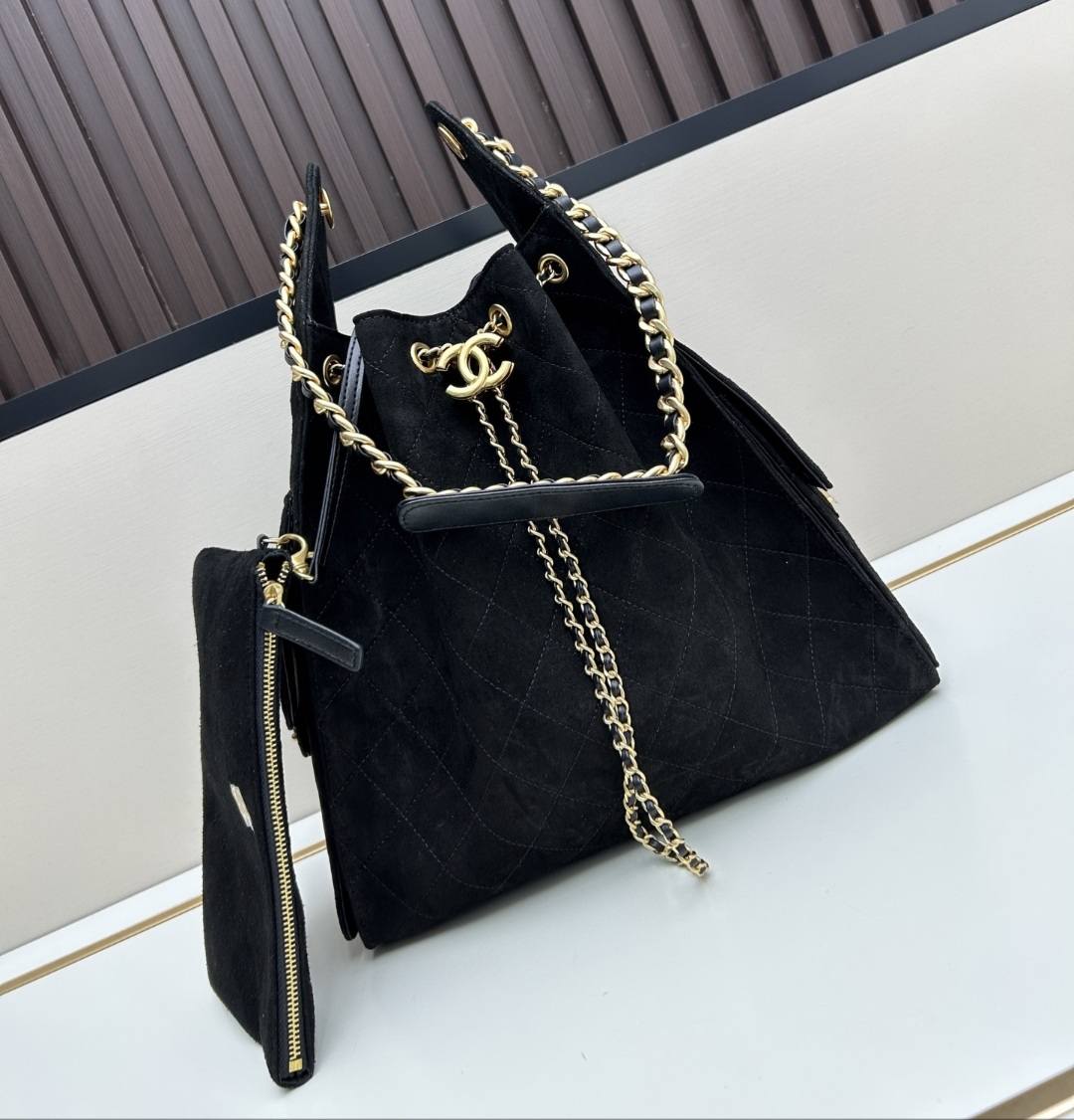 Chanel 25 Handbag