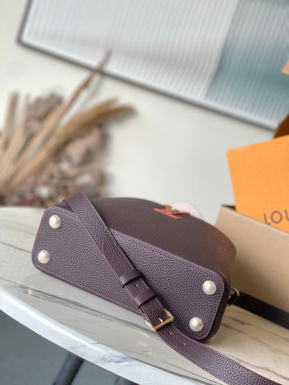 Louis Vuitton Capucines Mini Bag – Taurillon Leather (Tricolor Edition)
