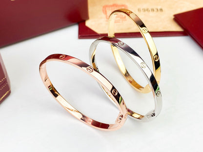 Cartier Love Bracelet, Classic Model