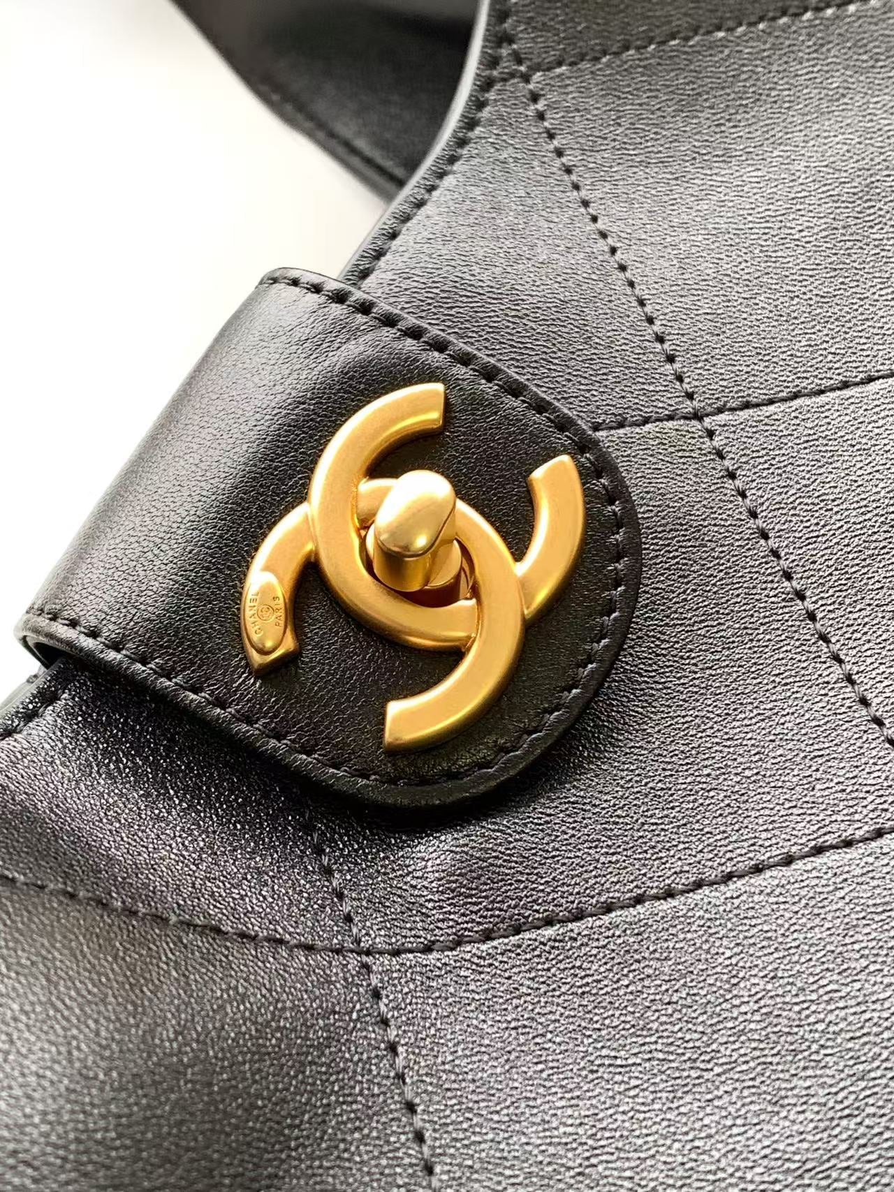 Chanel 25P Black Hobo Bag