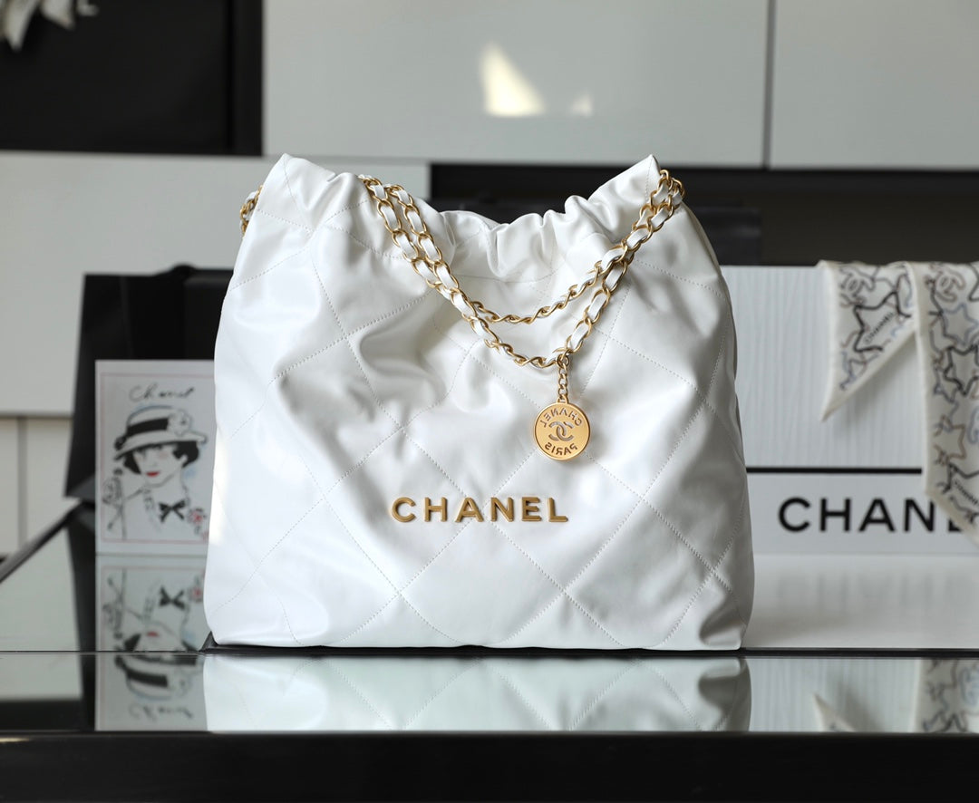 Chanel 22 Handbag White
