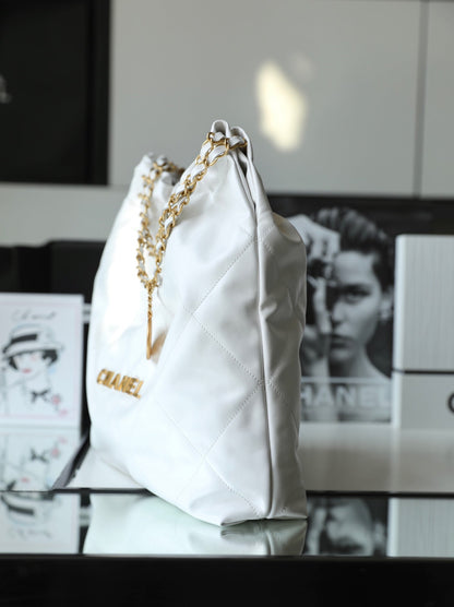 Chanel 22 Handbag White