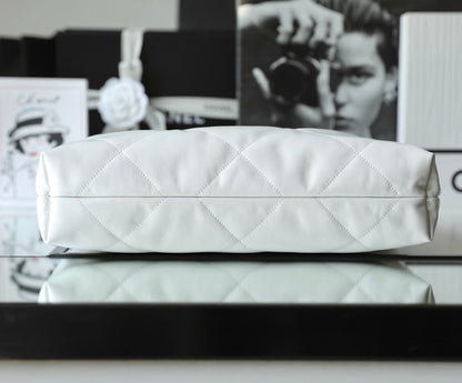 Chanel 22 Handbag White