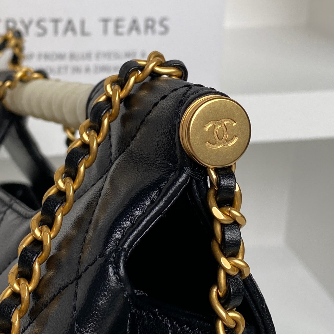 Chanel 25P Pearl Handle Shoulder Bag - Black
