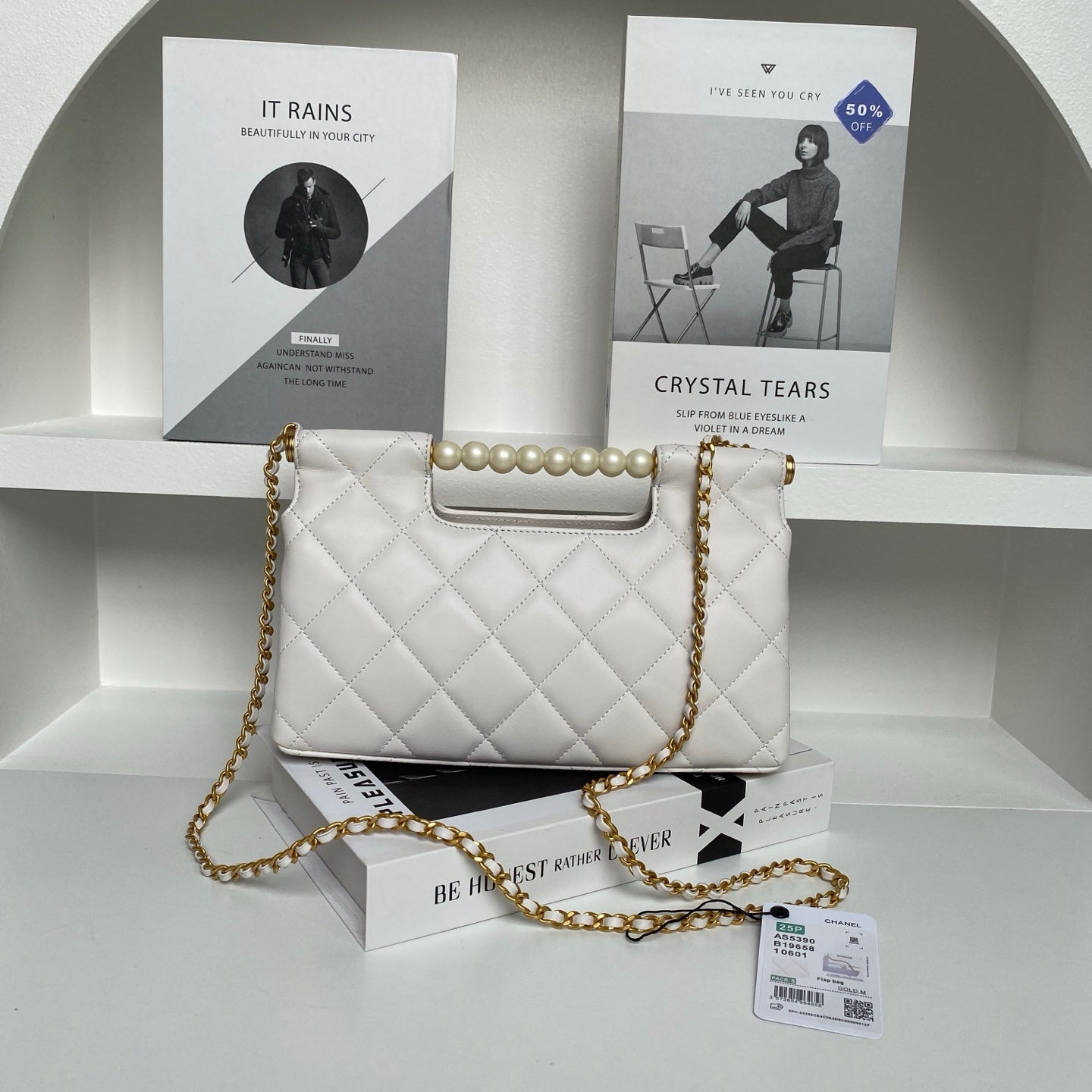 Chanel 25P Pearl Handle Shoulder Bag – White