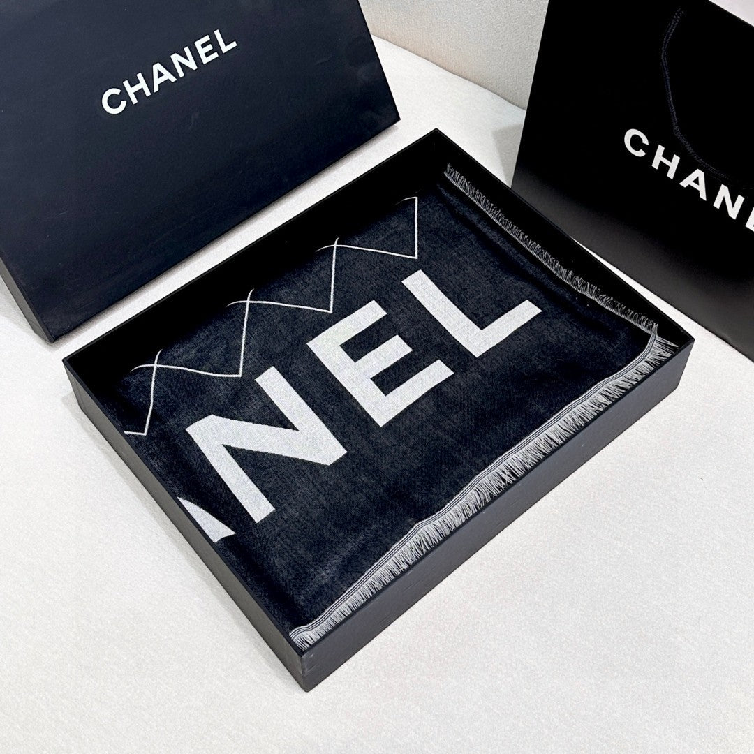Chanel Quilted-Pattern Wool & Cashmere Scarf