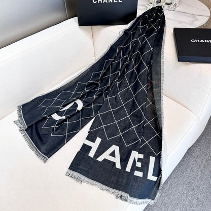 Chanel Quilted-Pattern Wool & Cashmere Scarf