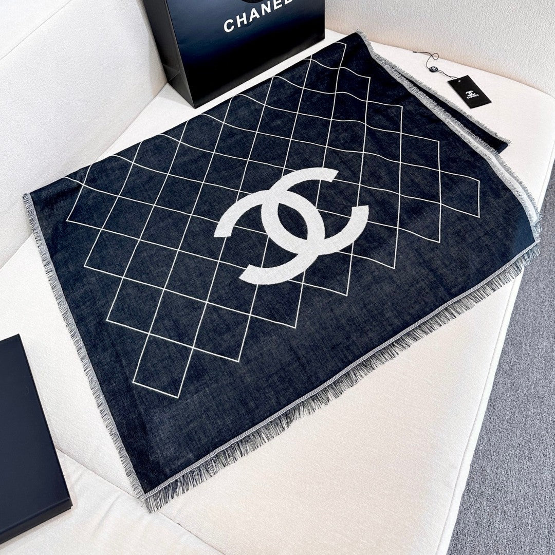 Chanel Quilted-Pattern Wool & Cashmere Scarf