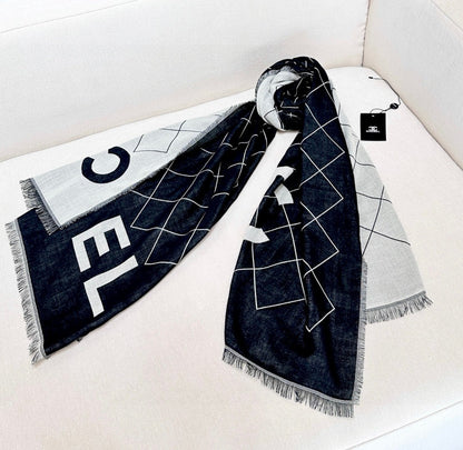 Chanel Quilted-Pattern Wool & Cashmere Scarf