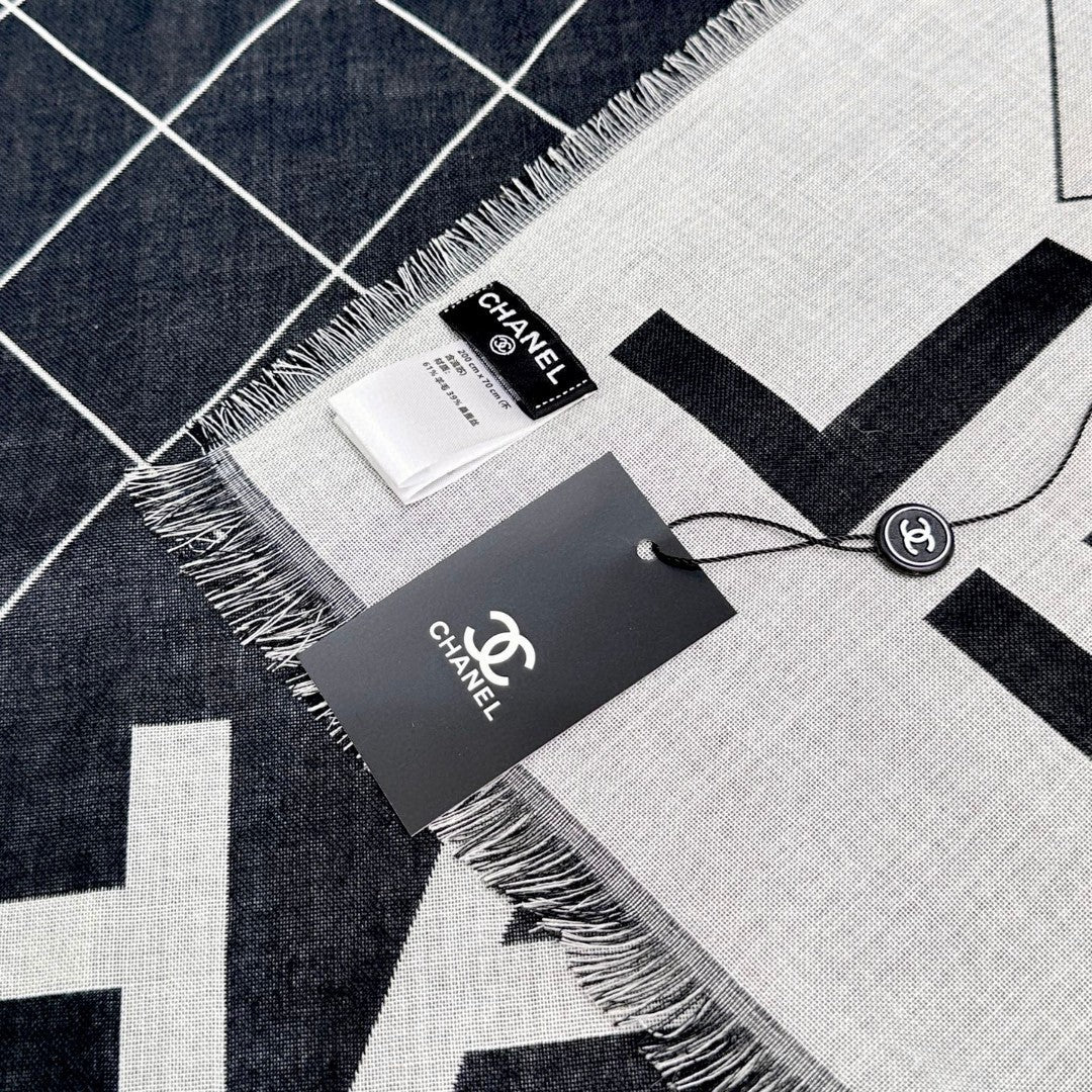 Chanel Quilted-Pattern Wool & Cashmere Scarf