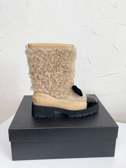 Chanel Shearling Bow Snow Boots
