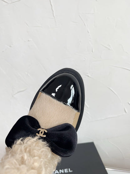 Chanel Shearling Bow Snow Boots