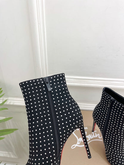 Christian Louboutin So Kate Plume Booty