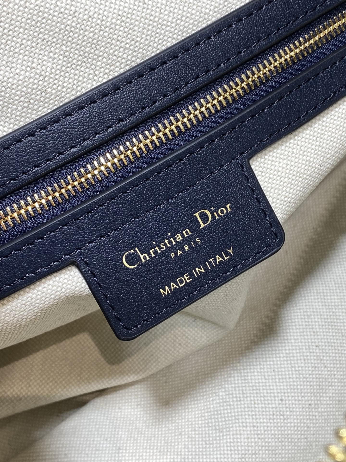 Dior Oblique D-Journey bag
