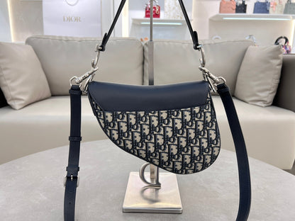 Dior Saddle Bag in Dior Oblique Jacquard