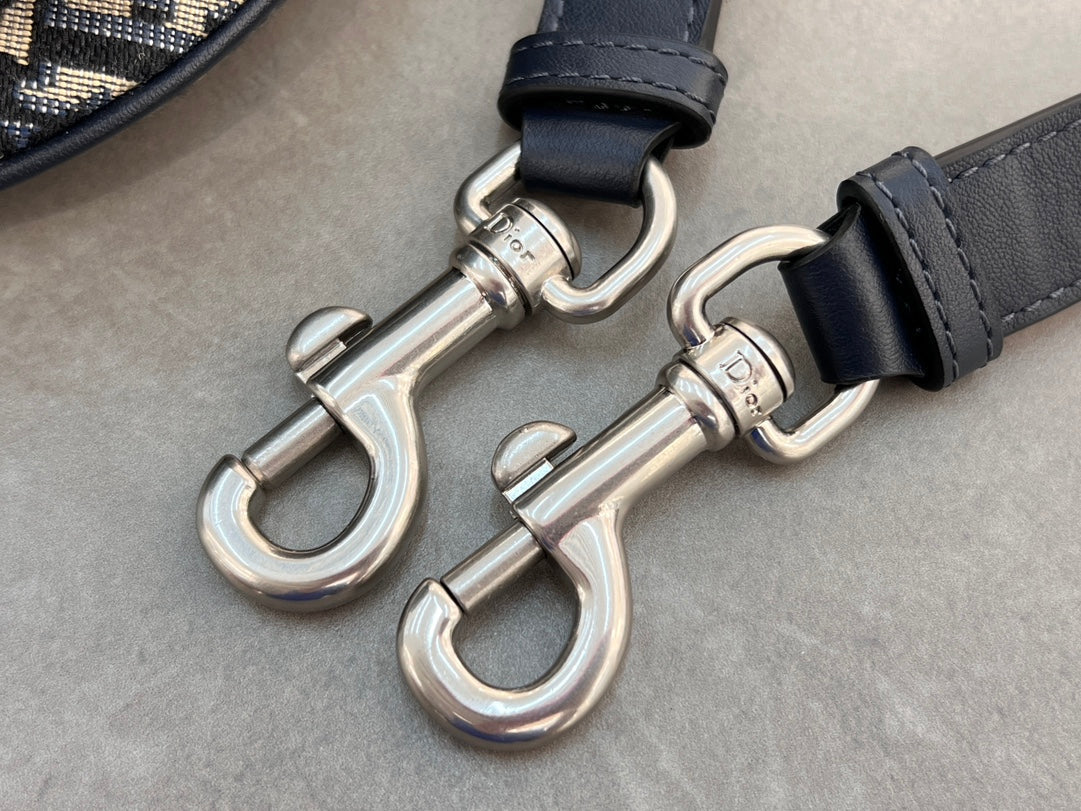 Dior Saddle Bag in Dior Oblique Jacquard