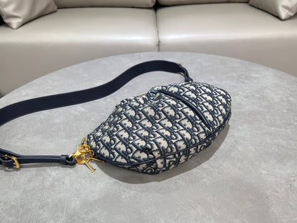 Dior Walk in Dior Bag - Oblique Jacquard