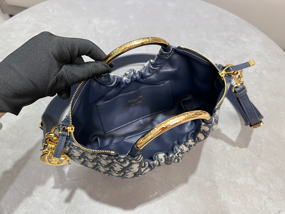 Dior Walk in Dior Bag - Oblique Jacquard