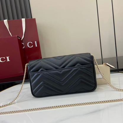 GG Marmont Mini Shoulder Bag