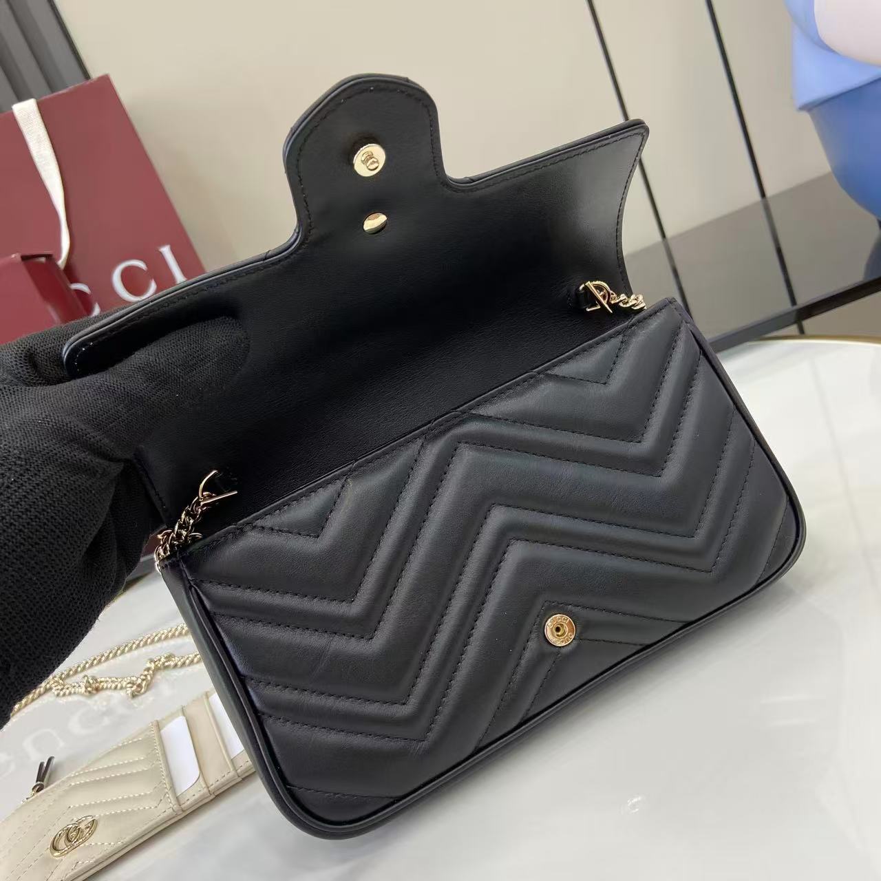 GG Marmont Mini Shoulder Bag