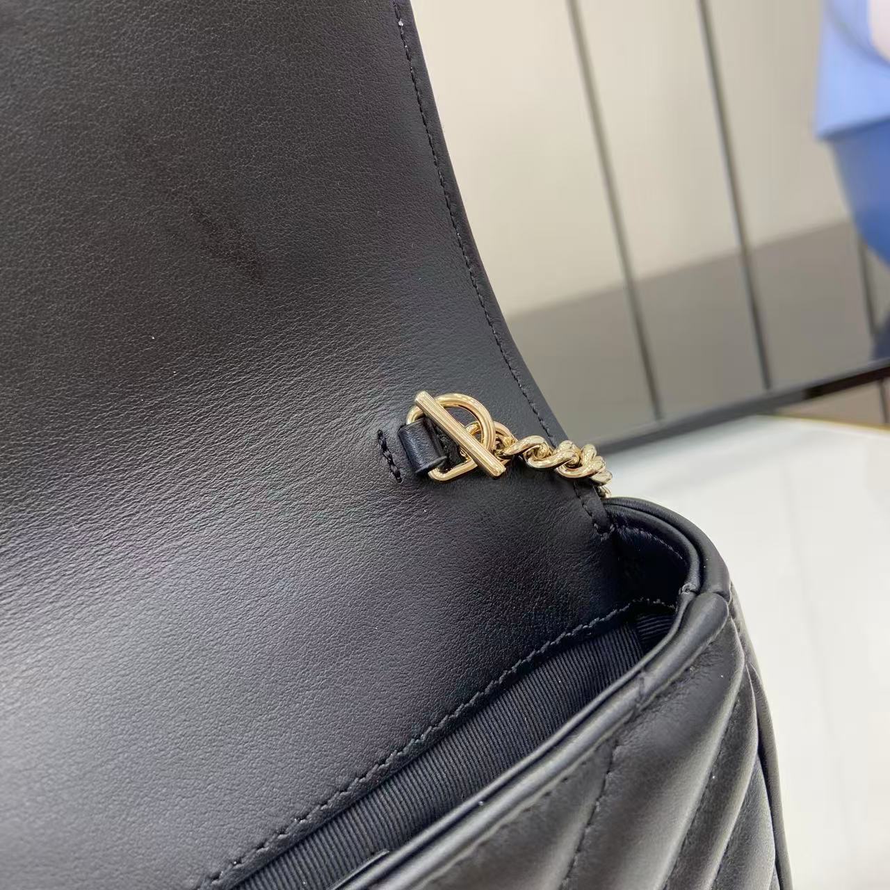 GG Marmont Mini Shoulder Bag