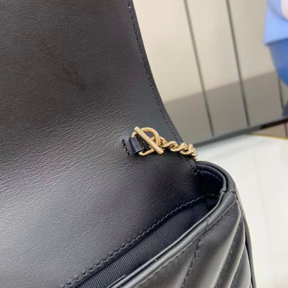 GG Marmont Mini Shoulder Bag