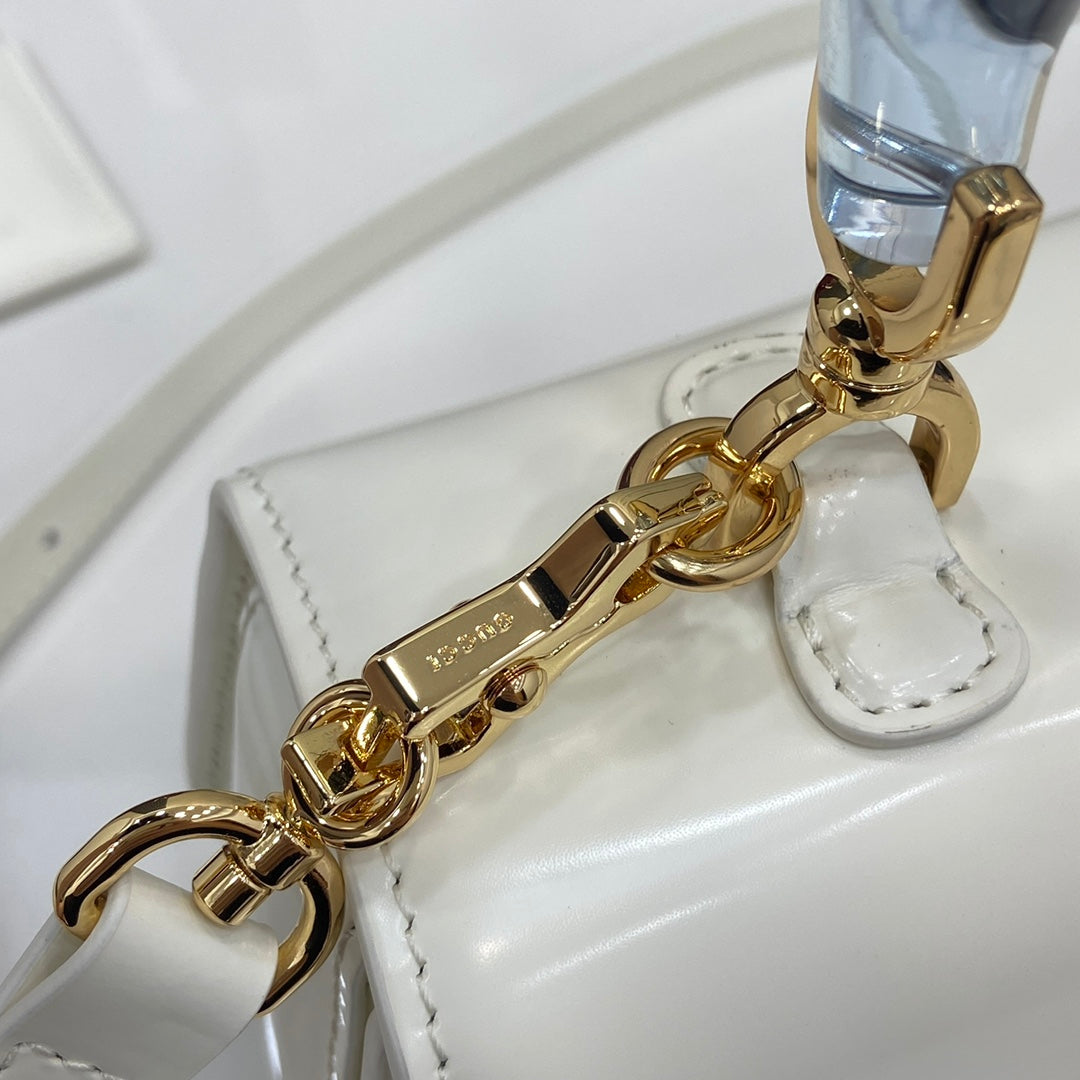 Gucci Bamboo Diva Top Handle Bag