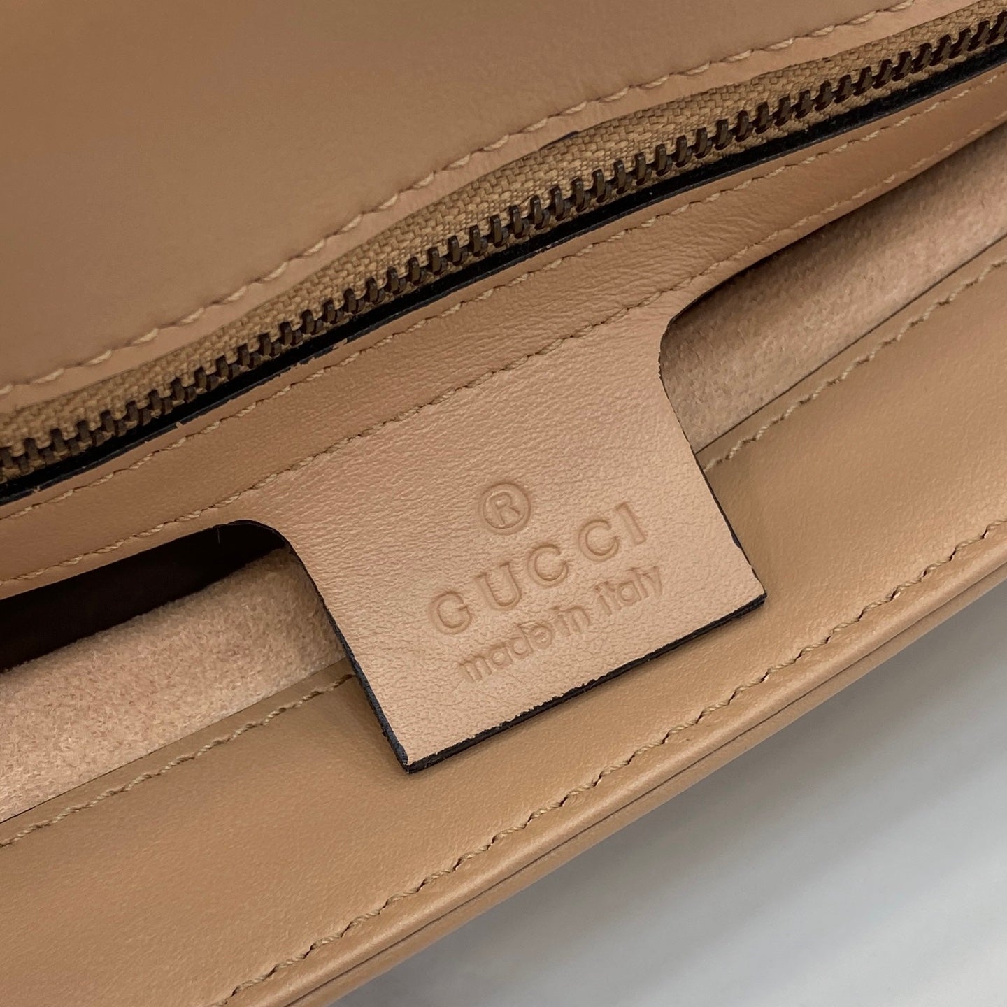 Gucci GG Marmont Medium Top Handle Bag
