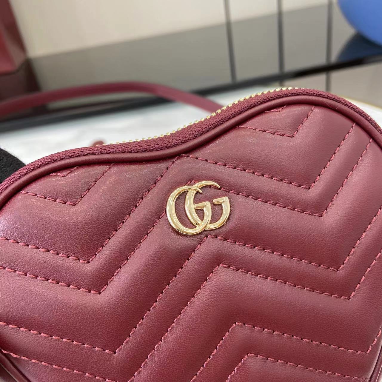 Gucci GG Marmont Mini Heart Bag