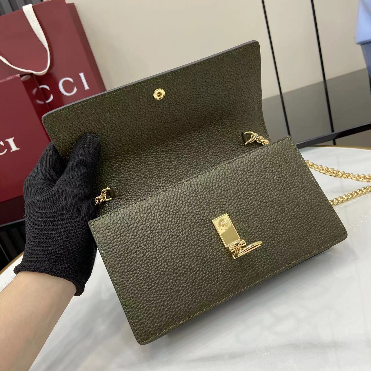 Gucci Half Horsebit Wallet On Chain