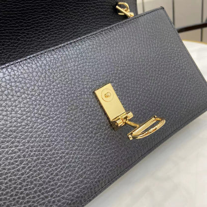 Gucci Half Horsebit Wallet On Chain