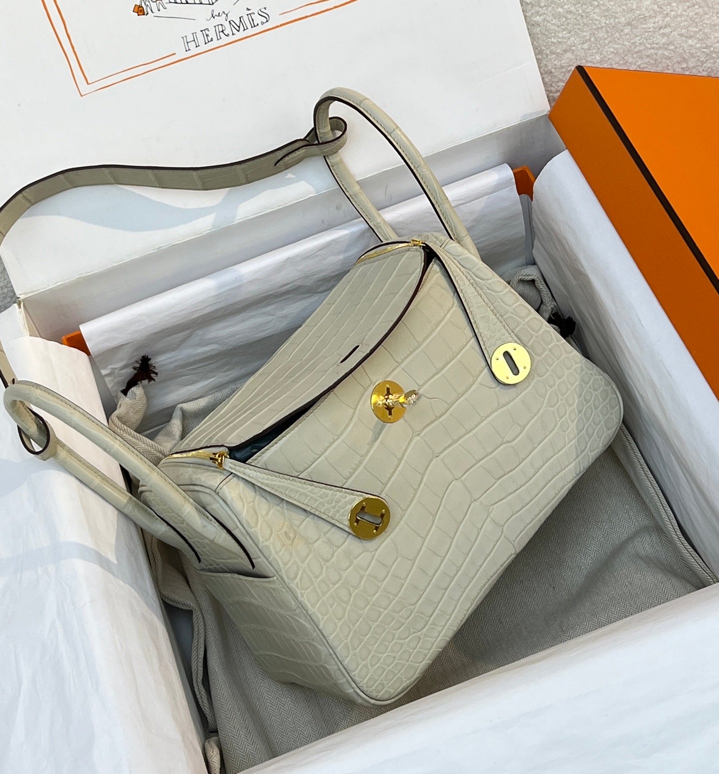 Hermès Lindy 26 – Matte Alligator