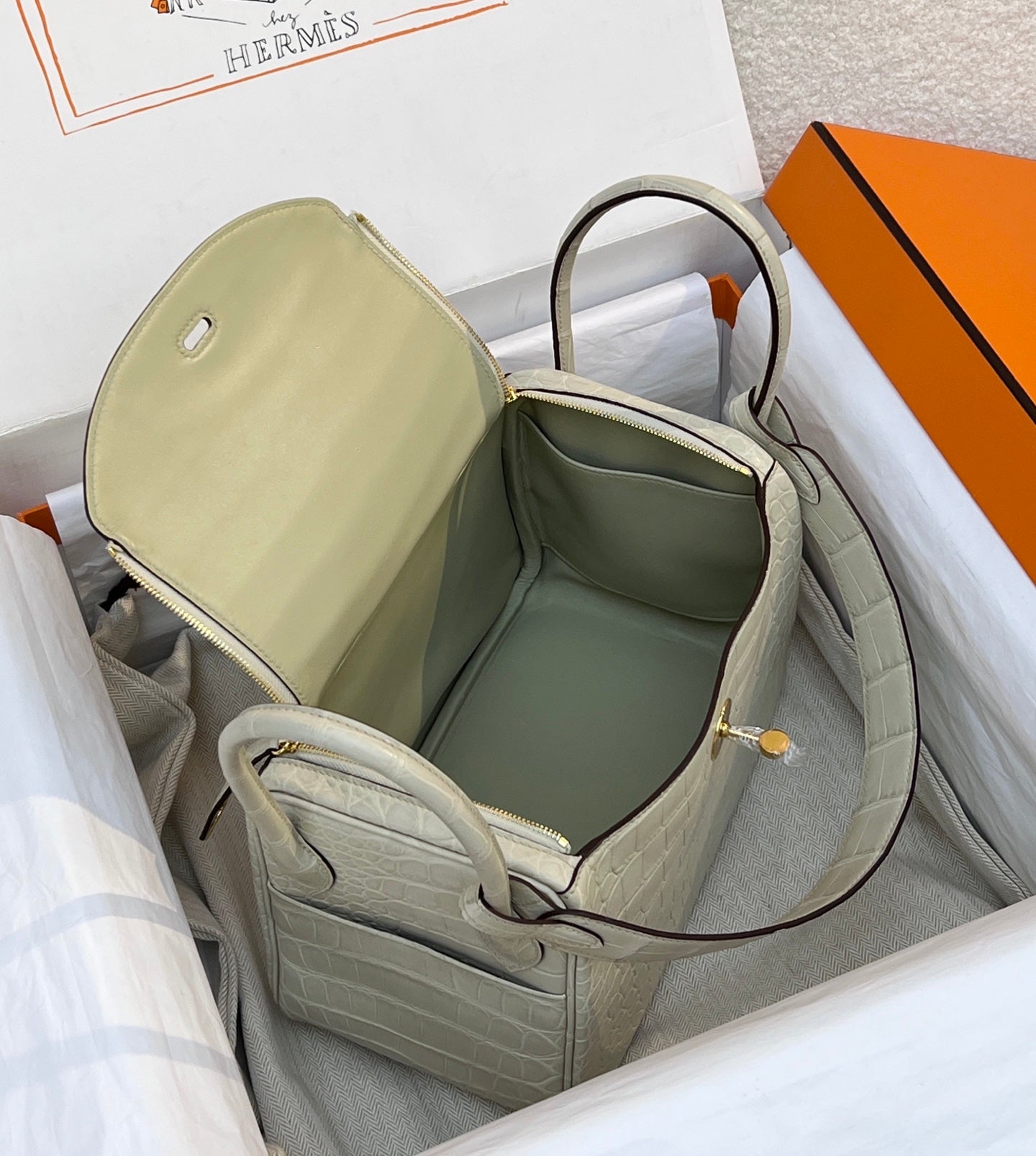 Hermès Lindy 26 – Matte Alligator