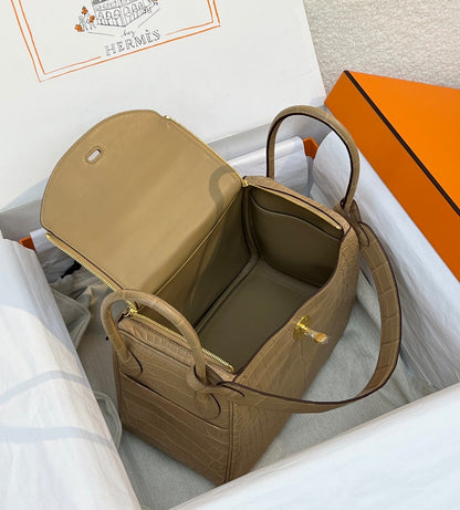 Hermès Lindy 26 – Matte Alligator