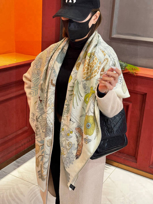 Hermès Animaux et Plantes Exotiques Silk Carre Scarf