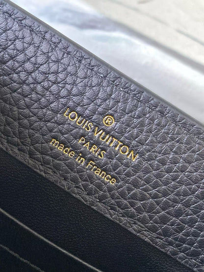 LOUIS VUITTON Capucines Mini – M14976