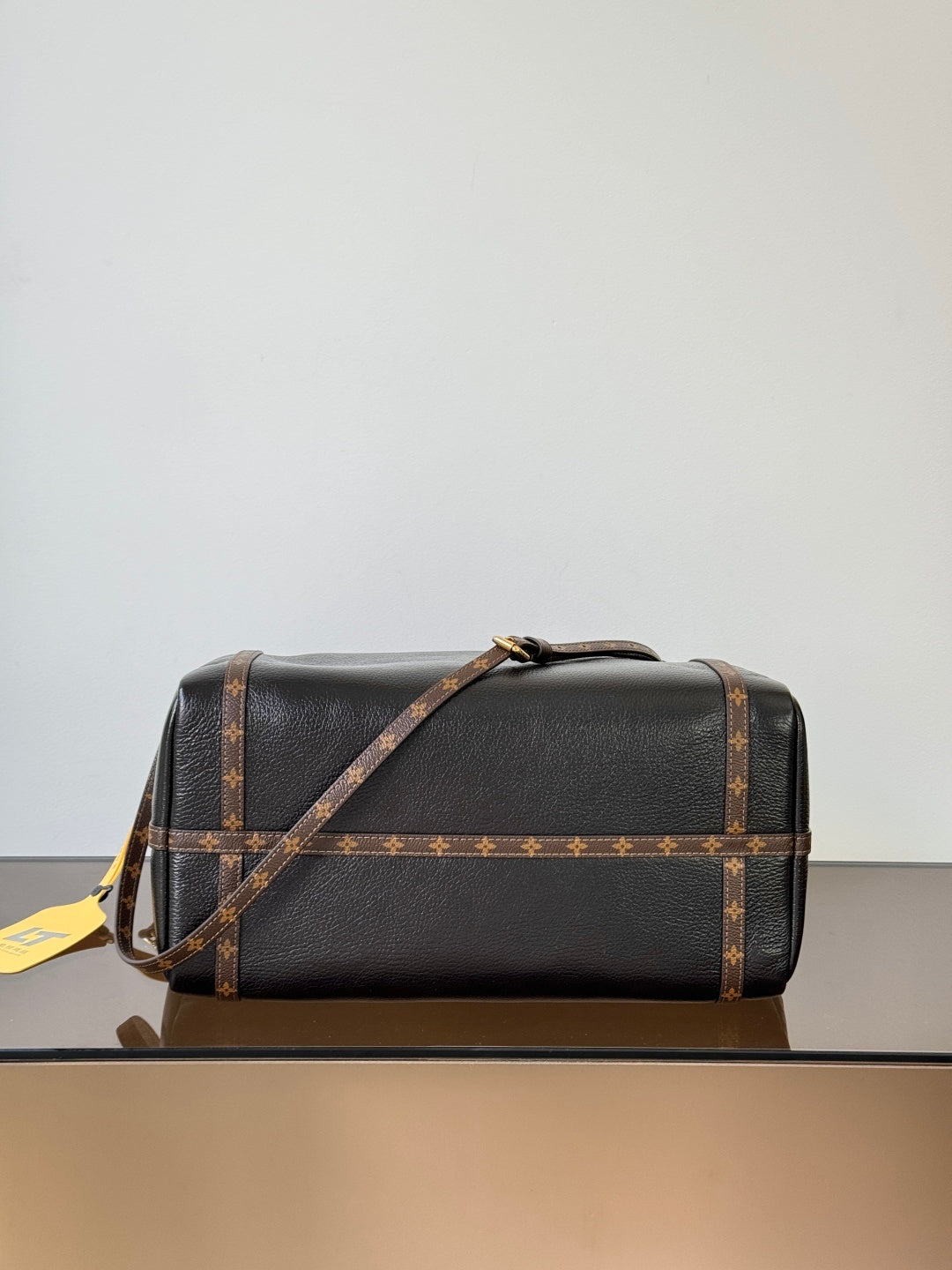 LOUIS VUITTON Express MM