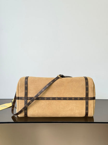 LOUIS VUITTON Express MM – Suede Edition