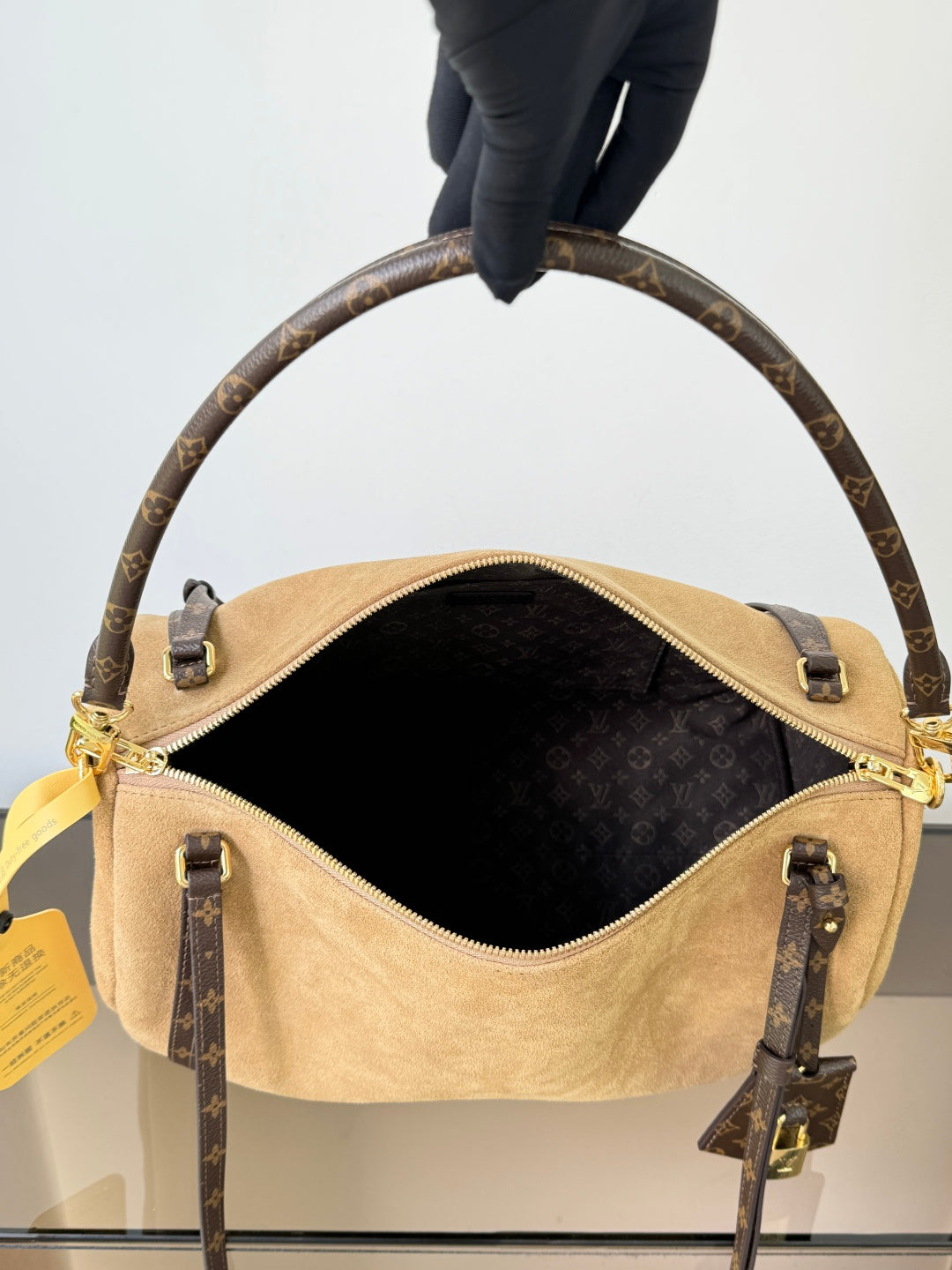 LOUIS VUITTON Express MM – Suede Edition