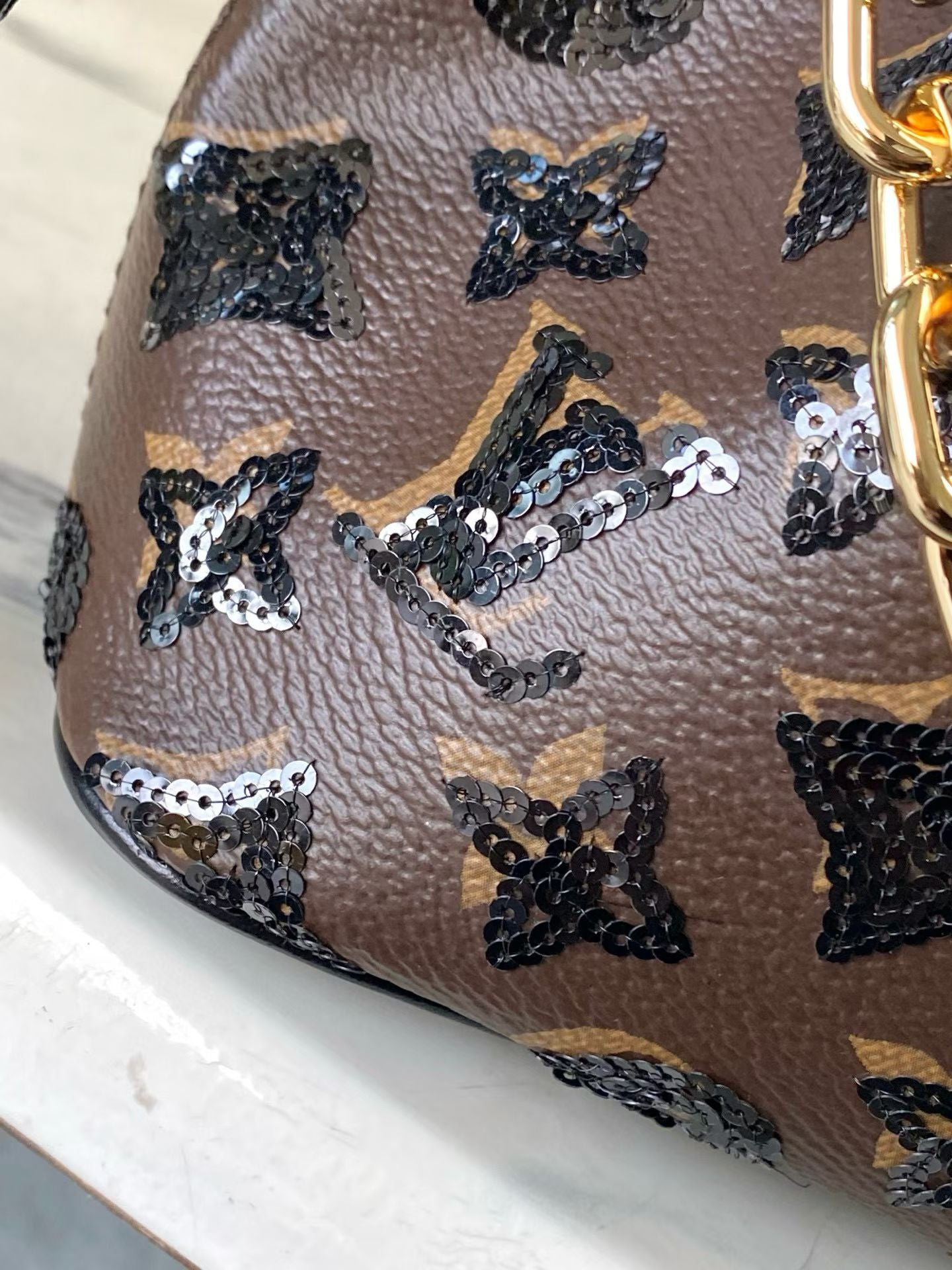 LOUIS VUITTON Noé BB Bucket Bag