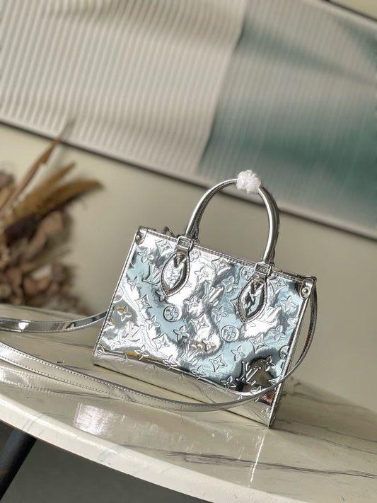 LOUIS VUITTON Onthego PM – Monogram Mirror Vernis (Silver)
