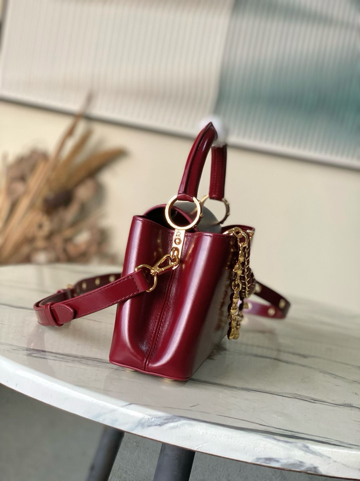 LOUIS VUITTON Capucines East-West – Cowhide Leather