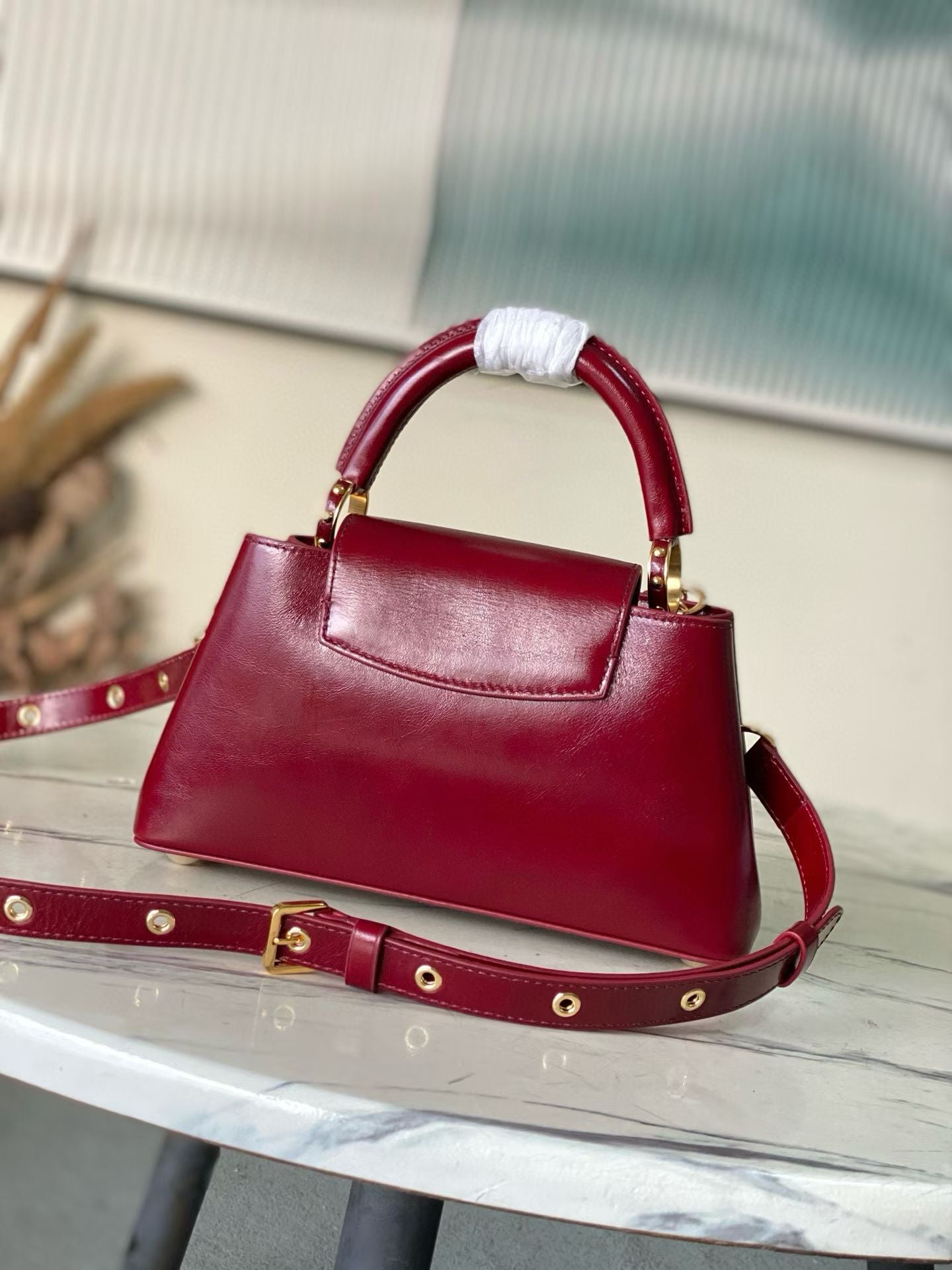 LOUIS VUITTON Capucines East-West – Cowhide Leather