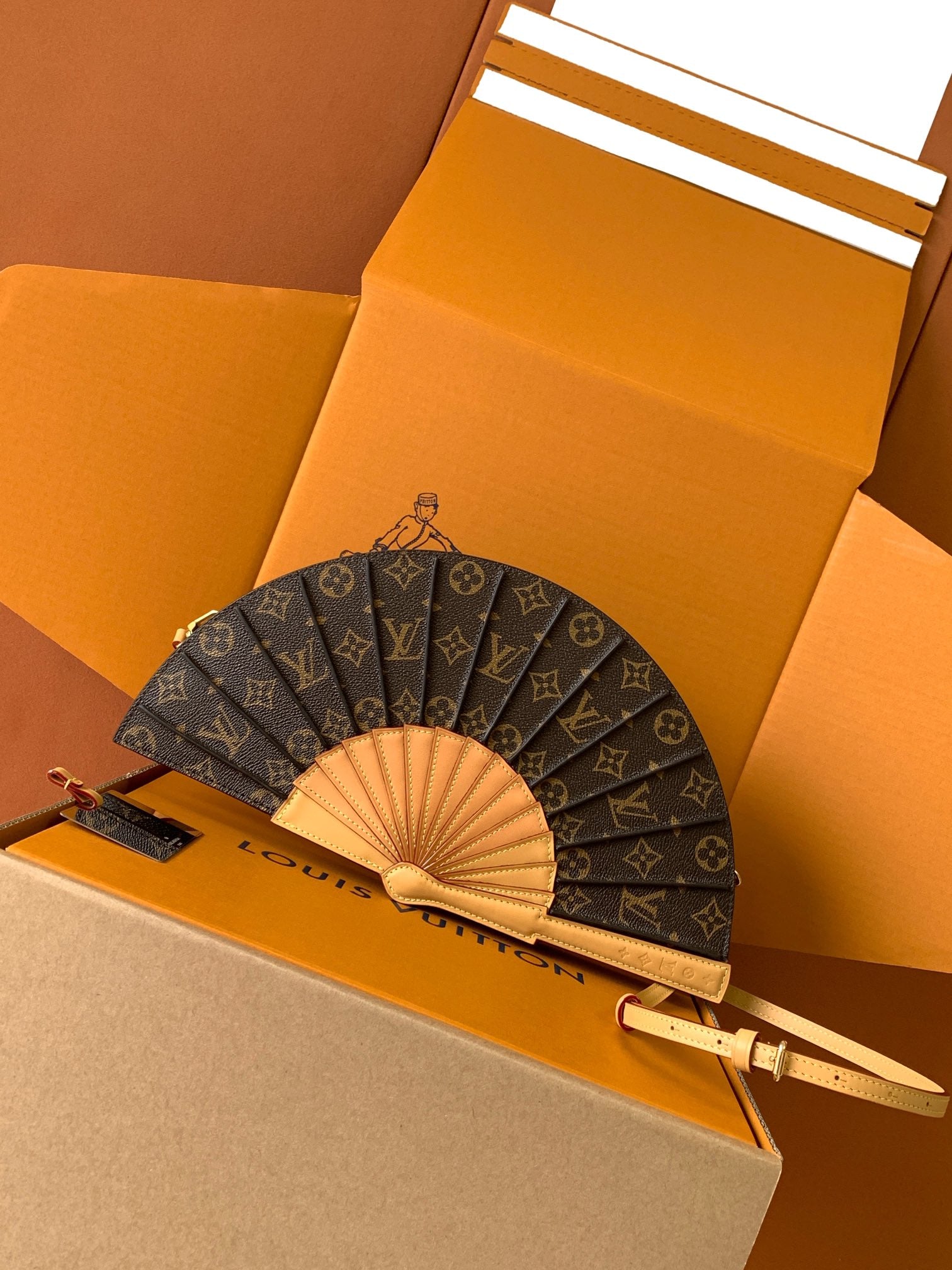 Louis Vuitton Fan Bag in Monogram Canvas